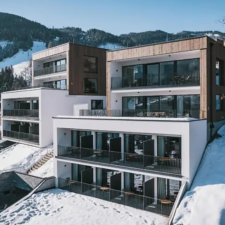 Nikolaus By Avenida Panoramic Wellness アパートホテル 4*