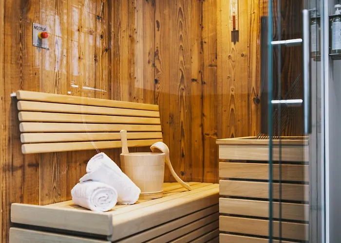 Nikolaus By Avenida Panoramic Wellness מלון דירות 4*