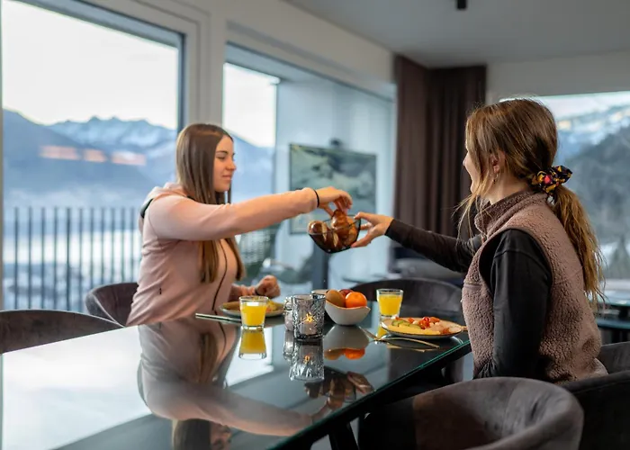 Апарт-отель Nikolaus By Avenida Panoramic Wellness 4*