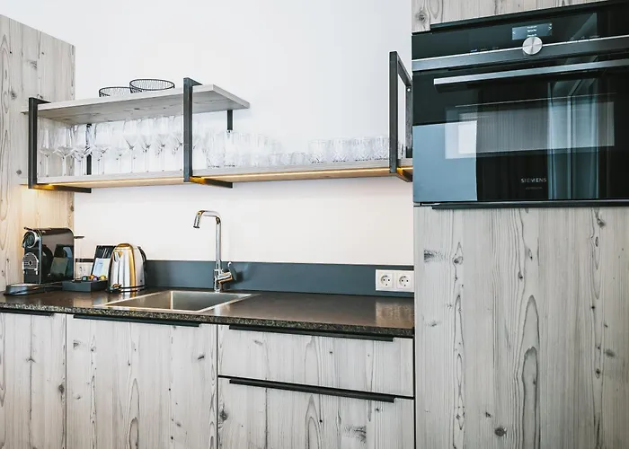 Nikolaus By Avenida Panoramic Wellness מלון דירות צל-אם-זי