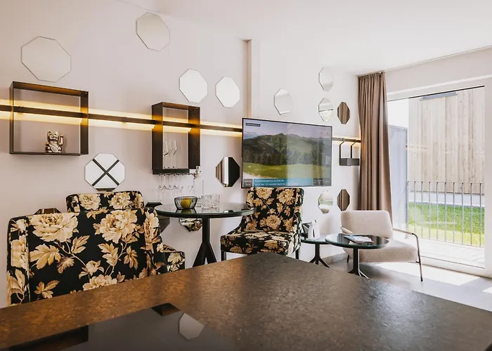 מלון דירות Nikolaus By Avenida Panoramic Wellness 4*